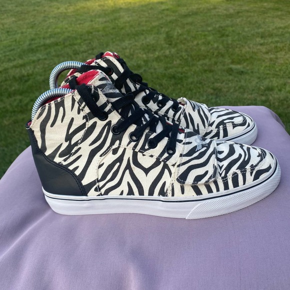 Creative Recreation Cesario Hi XVI Zebra Print   Women's Size 7 Sneaker Shoe - Picture 4 of 11